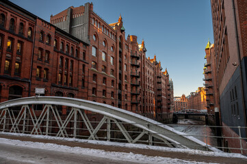 Letztes Licht in der Hamburger Speicherstadt im Winter
