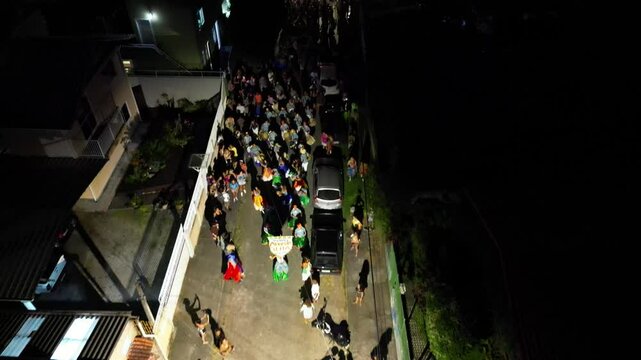 Blocos Carnaval Brasileiros Maracatu Arrasta Ilha Florian&oacute;polis Floripa Igreja Lagoa Concei&ccedil;&atilde;o M&uacute;sica Dan&ccedil;a Cultura Ritmos Percuss&atilde;o Tradi&ccedil;&atilde;o Multid&atilde;o Folia Divers&atilde;o Cores Samba Ax&eacute; Festa Celebra&ccedil;&atilde;o