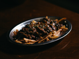Fries with beef