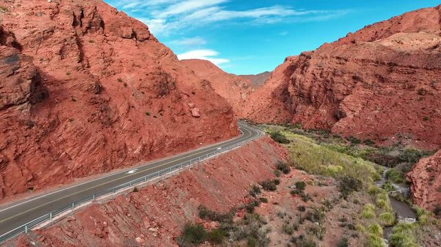 Dron ruta hacia los 6 miles, Catamarca, Cordillera de los Andes, Argentina