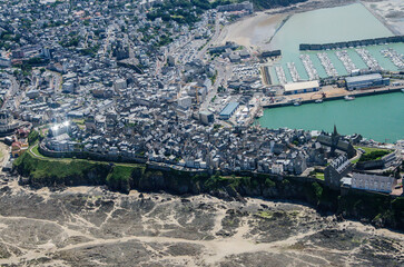 vue aérienne de Saint Malo en Bretagne en France