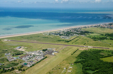 vue aérienne de l'aérodrome de Granville