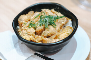 japanese food chicken katsu don