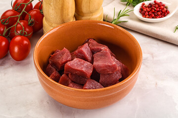 Raw beef cubes for cooking