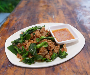 Crispy Thai Chicken with Spicy Sauce
