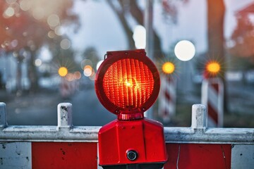 Warnleuchte Dunkelheit Sicherheit Gefahr HIndernis Verkehr Blinklicht Baustelle Absperrung