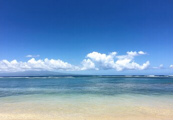 Fototapeta premium The ocean is calm and the sky is clear