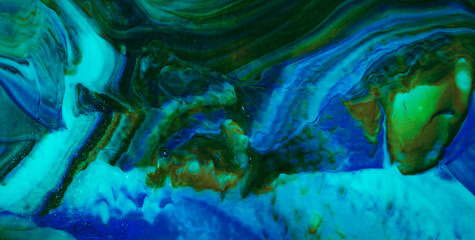 Abstract Art Design Blending Texture, Light, and Water
