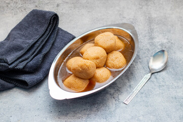 Nolen Gurer Rosogolla, The Sweet Essence of Bengal’s Traditional Delicacy Made with Date Palm Jaggery