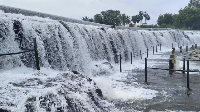 Kodiveri Dam is a masonry dam located on the Bhavani river in Akkarai Kodiveri, Gobichettipalayam taluk, Erode district in the Indian state of Tamil Nadu.