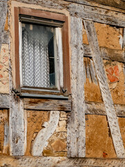 Geb&auml;udesch&auml;den an einem historischen Fachwerkhaus