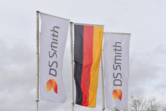 Germany, Mannheim, January 28. 2025, sign or lettering of DS Smith, DS Smith is a British packaging manufacturer for products made from corrugated cardboard, plastic and recycled paper
