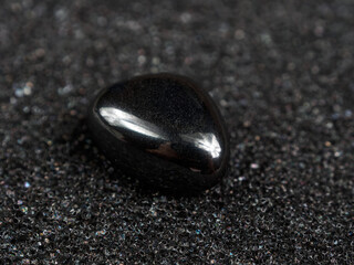 Hematite images: metallic sheen, earthy tones, diverse forms. From raw to polished, explore this mineral.