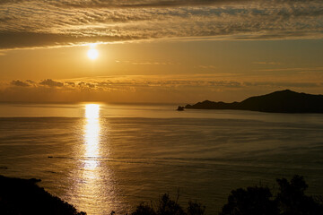 南阿波展望台から見た島々と朝日