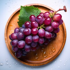 デラウェアは夏の果物で8月が出荷のピーク小粒で種が無く糖度が高く甘さが際立ちます