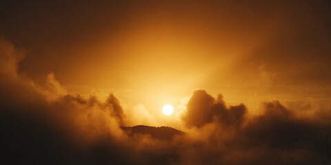 Fototapeta premium Glowing Sunset Above the Clouds