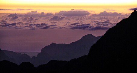 lever de soleil sur l'île de la réunion