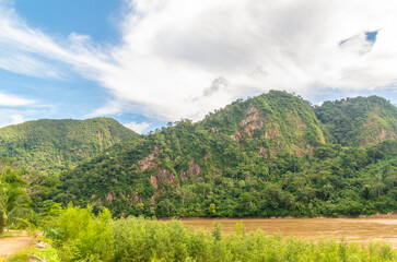 La ville de Rurrenabaque dans la forêt amazonienne en Bolivie 