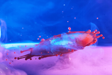 Rauchender tropfenschirm