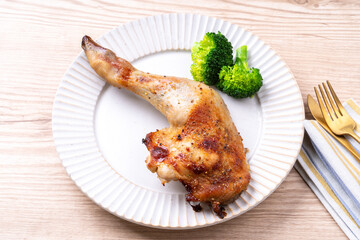 骨付き鶏もものオーブン焼き