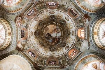 Fototapeta premium Frescoed Dome of the Basilica of San Vitale in Ravenna, Italy