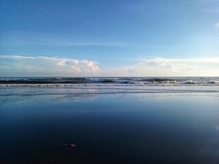 Fototapeta premium View of the open sea with a clear sky 