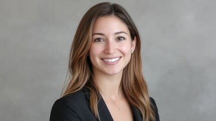 Real estate agent providing personalized insurance advice to first-time homebuyers in a professional setting.