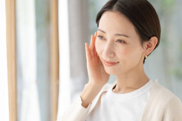 きれいなミドル女性