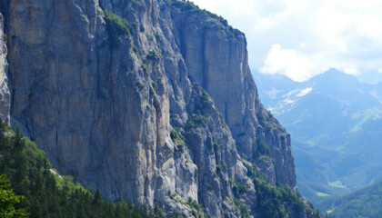 Obraz premium Majestic Mountain Vista: A Breathtaking Panorama of Alpine Peaks