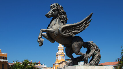 Monumento estatuas escultura muelle de los Pegasos Cartagena Colombia 1