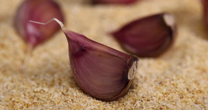 dehydrated garlic fruits for cooking, dried spices from very small pieces of garlic fruits close up