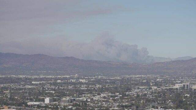 Los Angeles Fire Timelapse - Wildfire on Hill