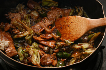 回鍋肉を作っている様子