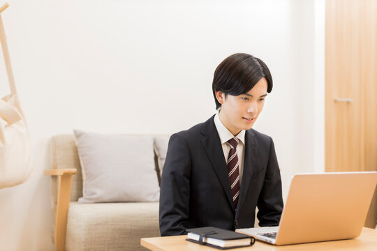 若い男性
