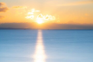 優しい朝の野蒜海岸