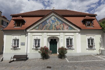 Baderhouse with its classical facade, Dürnstein, Wachau, Waldviertel, Lower Austria, Austria, Europe