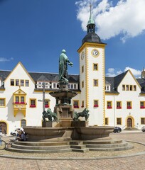 Otto der Reiche fountain monument in front of the town hall at the Obermarkt in Freiberg, Saxony,...