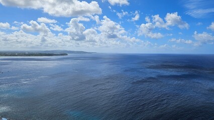 Obraz premium Beautiful Beach from Guam's Love Cliff Observatory