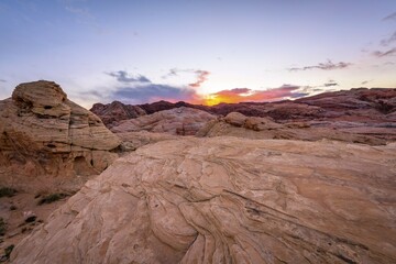 Naklejka premium Sunset behind red sandstone rocks, Valley of Fire State Park, Mojave Desert, Nevada, USA, North America