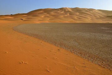 Sand dunes, Oued In Djerane, Tassili n´ Ajjer National Park, Unesco World Heritage Site, Sahara desert, Algeria, Africa