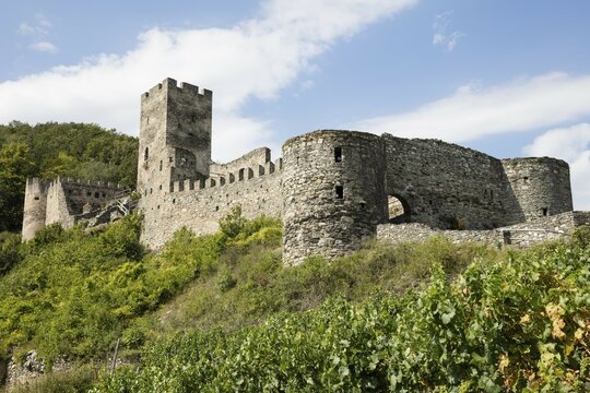 Hinterhaus castle ruins, Spitz, Wachau, Waldviertel, Lower Austria, Austria, Europe