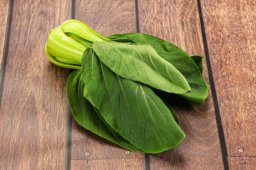 Raw asian Pak Choy salad
