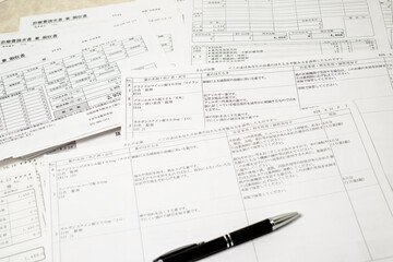 高額医療費控除　　高額な医療費を支払った場合の税額控除制度