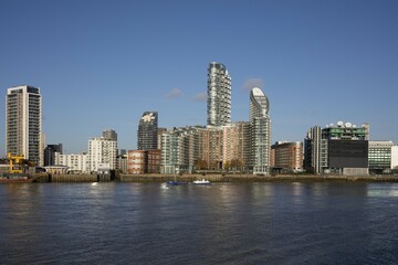 Obraz premium Modern residential and office buildings, Canary Wharf, Isle of Dogs, Docklands, London, England, United Kingdom, Europe