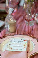 Elegante Decoración de Mesa para Baby Shower en Tonos Rosados