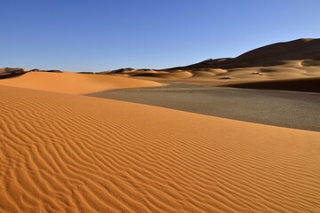 Sand dunes of In Djerane, Tadrart, Tassili n'Ajjer National Park, UNESCO World Heritage Site, Sahara desert, Algeria, Africa