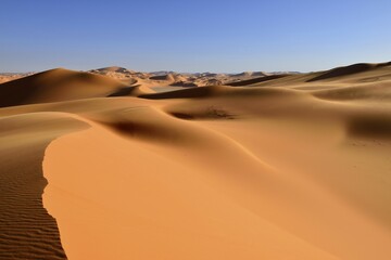 Sand dunes of In Tehak, Tadrart, Tassili n'Ajjer National Park, UNESCO World Heritage Site, Sahara desert, Algeria, Africa