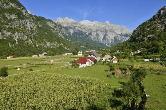 View over Theth, Thethi valley, Theth, Thethi Nationalpark, Albanian Alps, The Balkans, Albania, Europe
