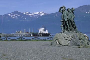 Oil loading port, statue in memory of the construction of the oil pipeline, Valdez on Prince...