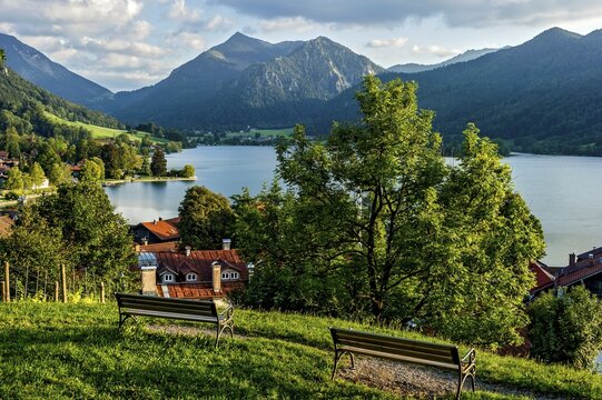 View of the village and Schliersee, Brecherspitz Mountain, Schliersee Mountains, Mangfall Mountains, Bavarian Pre-Alps, Upper Bavaria, Bavaria, Germany, Europe